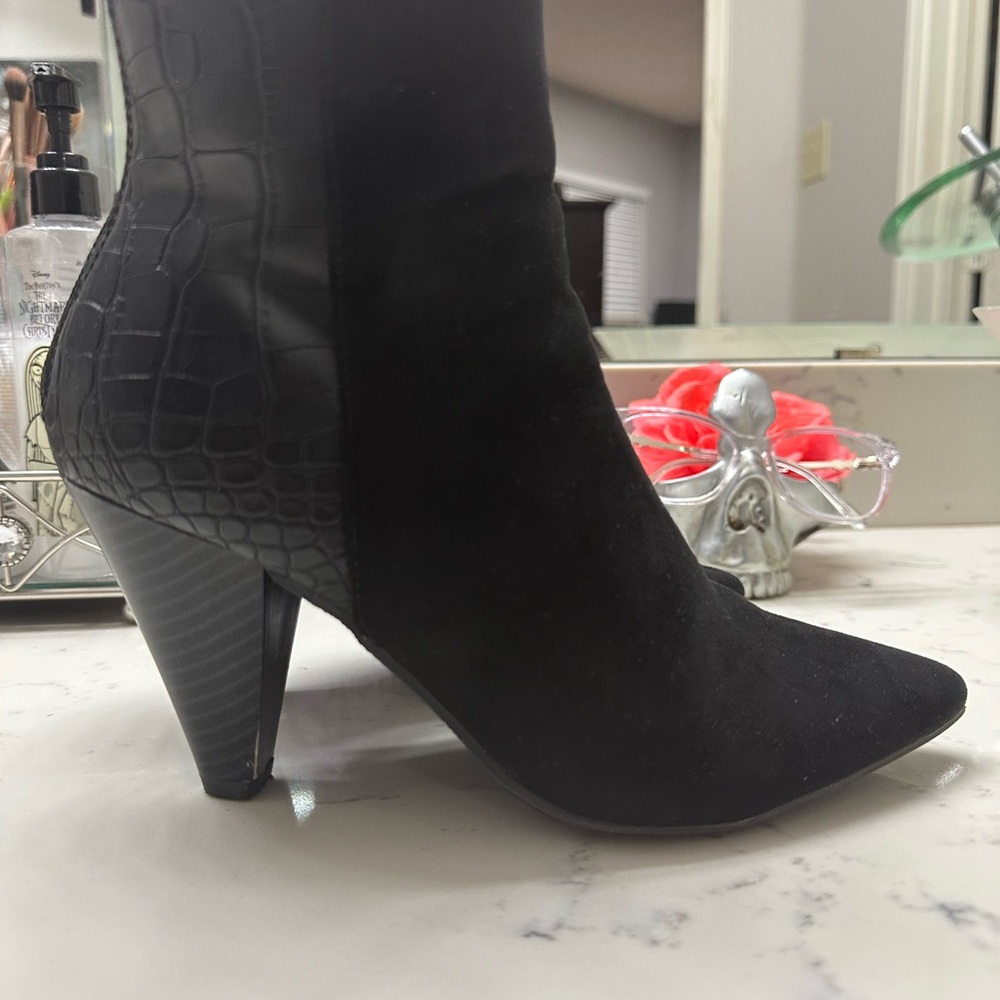 Elegant Black Women's Ankle Boots